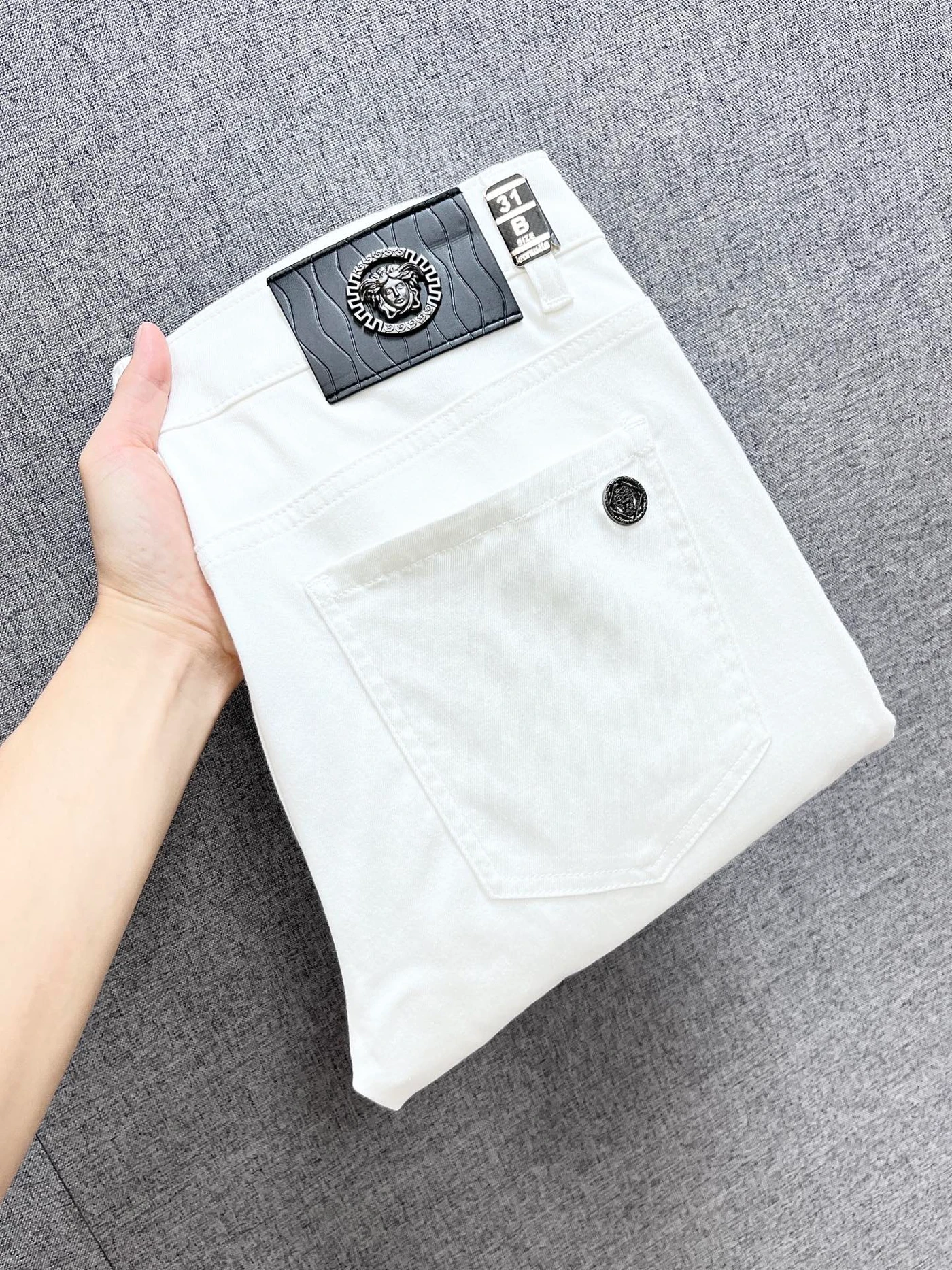 LM-APP-2763