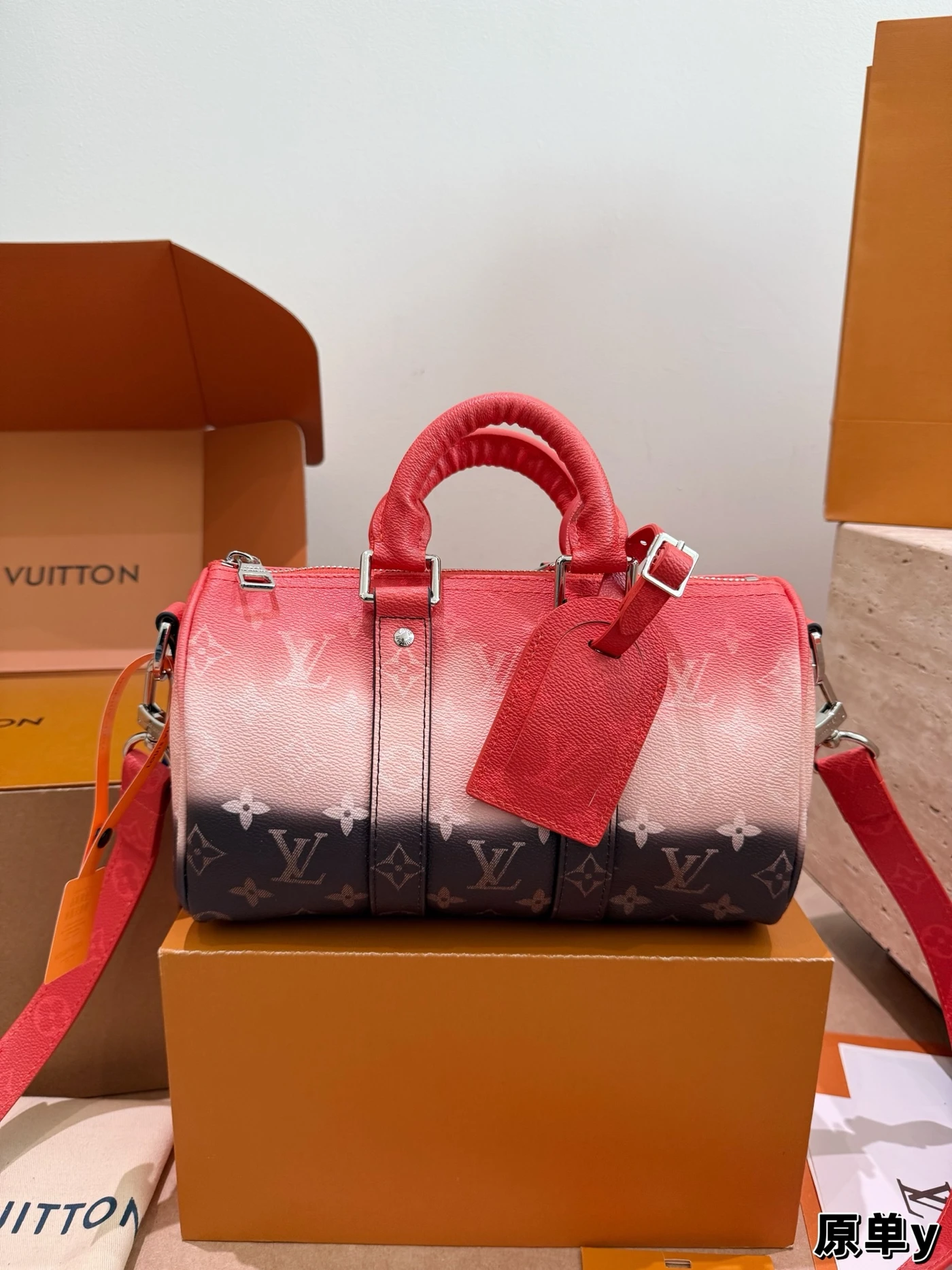 LM-BAG-0112