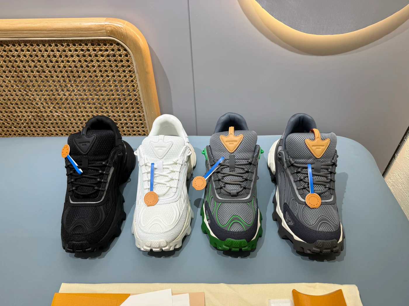 lm-sho-0205