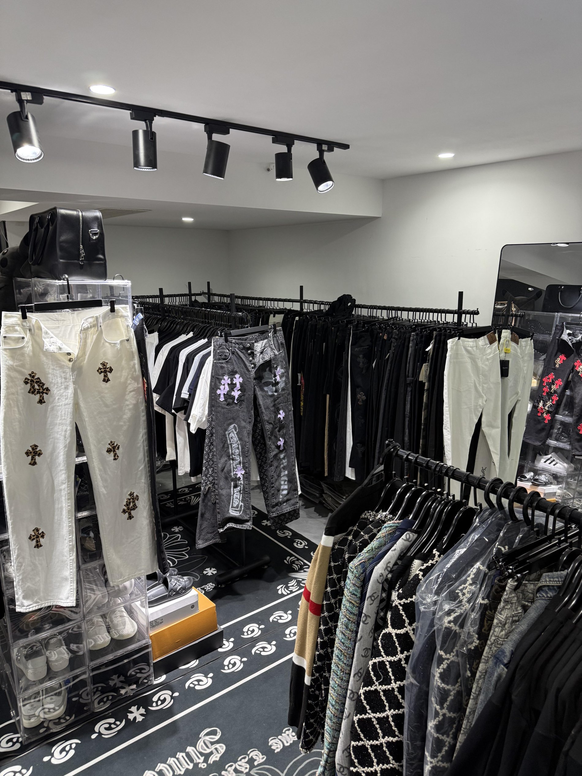 Neutral apparel selection for Wren-Luxe